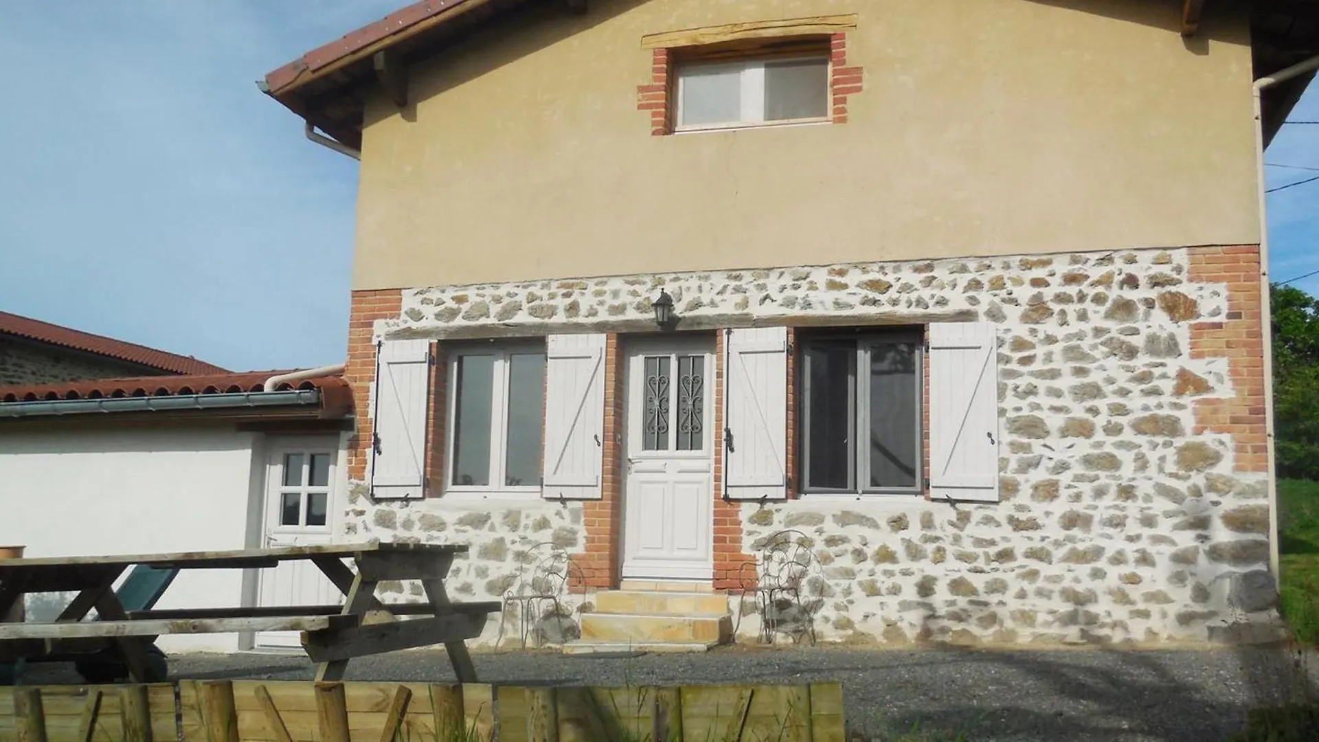 Gite Rustique Avec Cheminee, Jardin Et Wifi - Fr-1-496-175 Aveizieux Ferienhaus