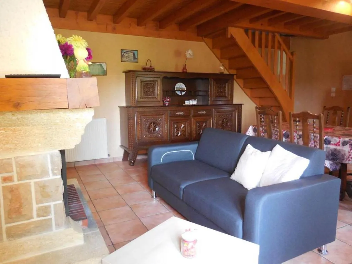 Gite Rustique Avec Cheminee, Jardin Et Wifi - Fr-1-496-175 Aveizieux 0*,  França